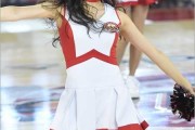 首尔学生体育馆篮球盛宴，啦啦队女神舞台绽放引爆全场