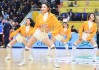 青春热舞点燃CBA赛场 广厦主场啦啦宝贝活力助阵