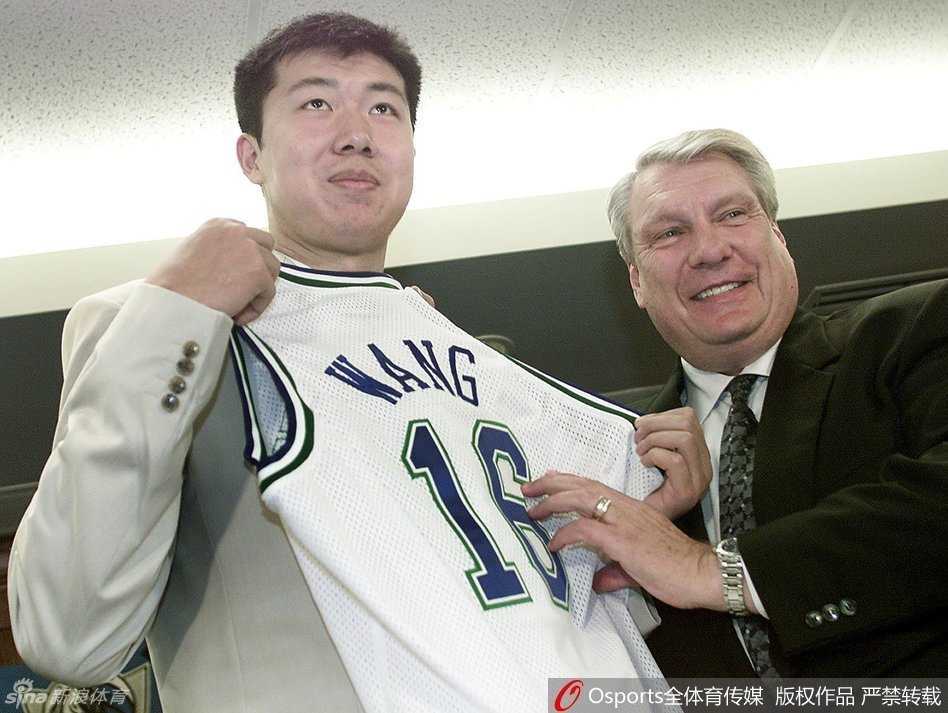 巴特尔马刺岁月中的强硬防守，用“移动长城”般的躯体拦下“大鲨鱼”奥尼尔的冲击