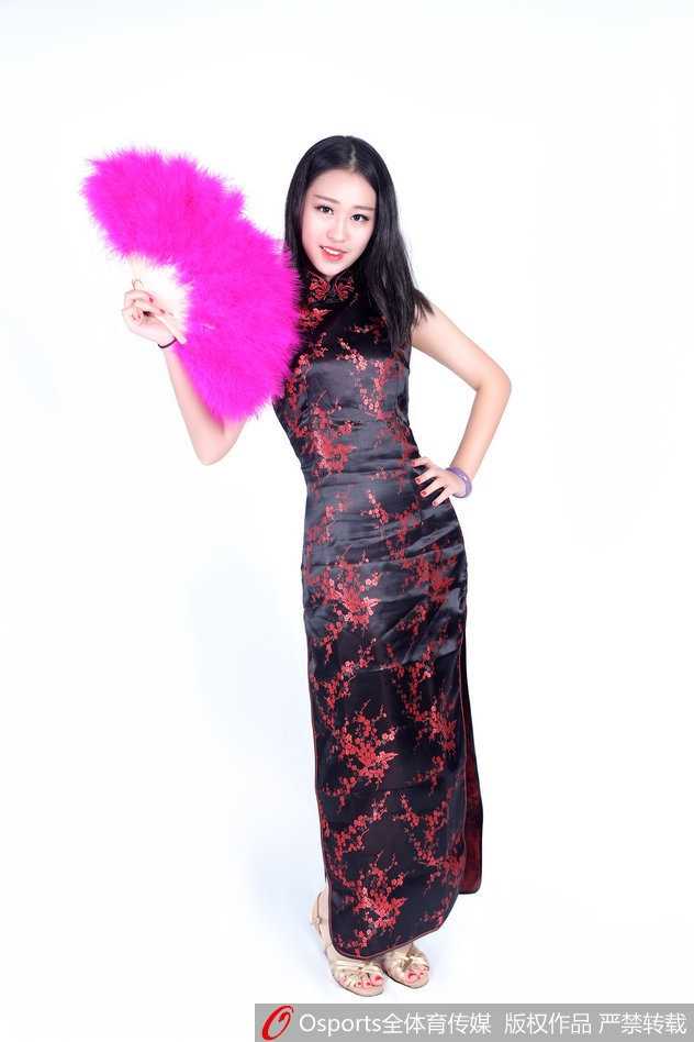 肯帝亚篮球宝贝旗袍风韵 凯旋之舞彰显东方之美 肯帝亚KDancer集体亮相,整齐划一的旗袍造型气场全开,修长身姿宛如一幅流动的东方画卷