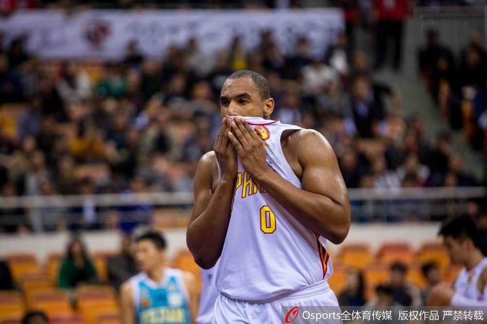 萨林杰轰四十六分引领加时激战,深圳主场五分险胜福建 顾全外线手起刀落,篮球划过一道完美弧线直钻网心,精准三分球让对手徒呼奈何。