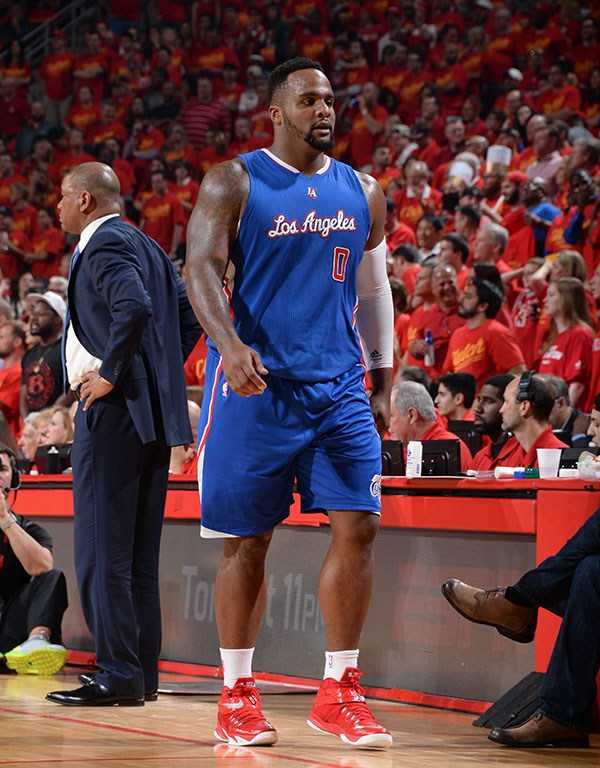 【19分大逆转续写奇迹,火箭抢七击沉快船时隔18年重返西决】 【19分大逆转续写奇迹,火箭抢七击沉快船时隔18年重返西决】