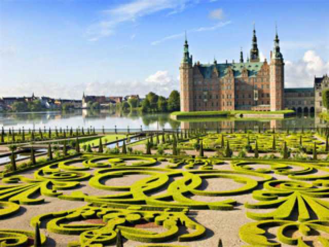 哥本哈根7-0血洗锡尔克堡！穆科科戴帽助新帅斯文松首秀狂胜