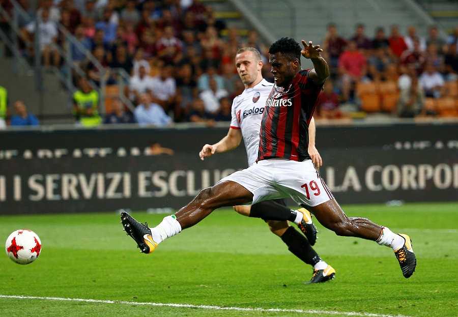 标题：AC米兰6-0斯肯迪亚：三新援首秀发威，红黑军团重返欧战