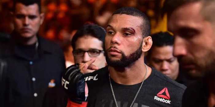 沃尔坎·奥茨德米尔87秒KO梅尼菲尔德重燃争冠希望