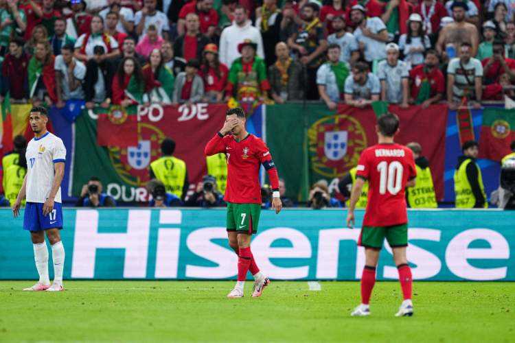 西班牙0-0闷平葡萄牙:伊比利亚德比成“攻防演练”教学 西班牙0-0闷平葡萄牙:伊比利亚德比成“攻防演练”教学