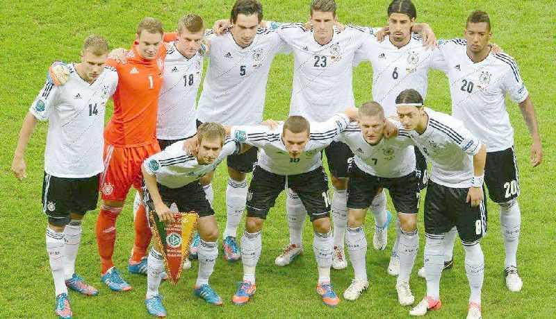 7秒闪击震惊世界！德国2-0客场完胜法国敲响警钟