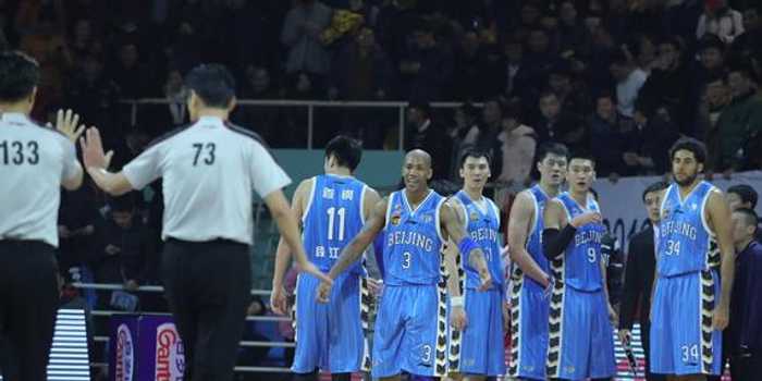 五棵松下半场觉醒！北京91-77双杀八一