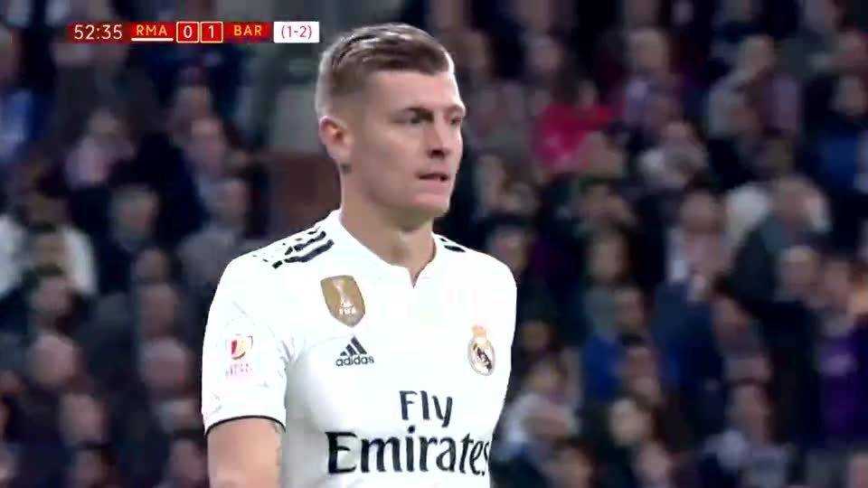 国家德比惊魂九分钟，巴萨3-2卫冕西超杯