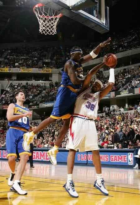 奥本山宫殿97-82步行者大胜活塞15分