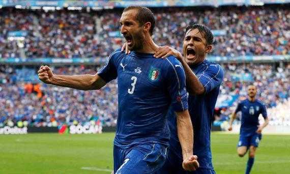 意大利2-0复仇西班牙，孔蒂战术完胜博斯克
