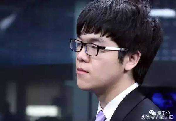 柯洁vs阿法狗2.0第二局：155手投子认负全程复盘