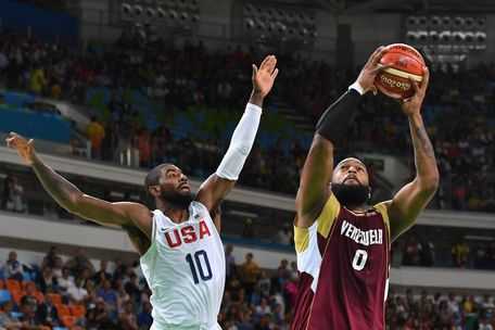 梦十二队30分屠塞尔维亚卫冕 杜兰特轰30分三连冠