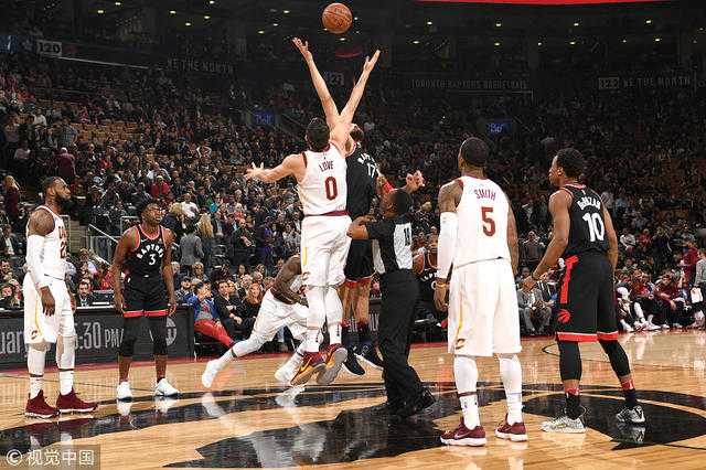 猛龙26分大胜搅动东部卡位战，骑士两难抉择左右三队命运